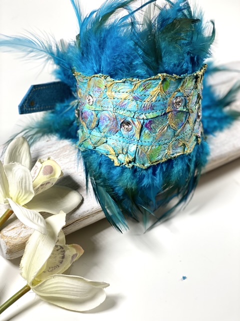 Collage aus Studioarbeiten mit Boho-, Leo- und Sandtexturen